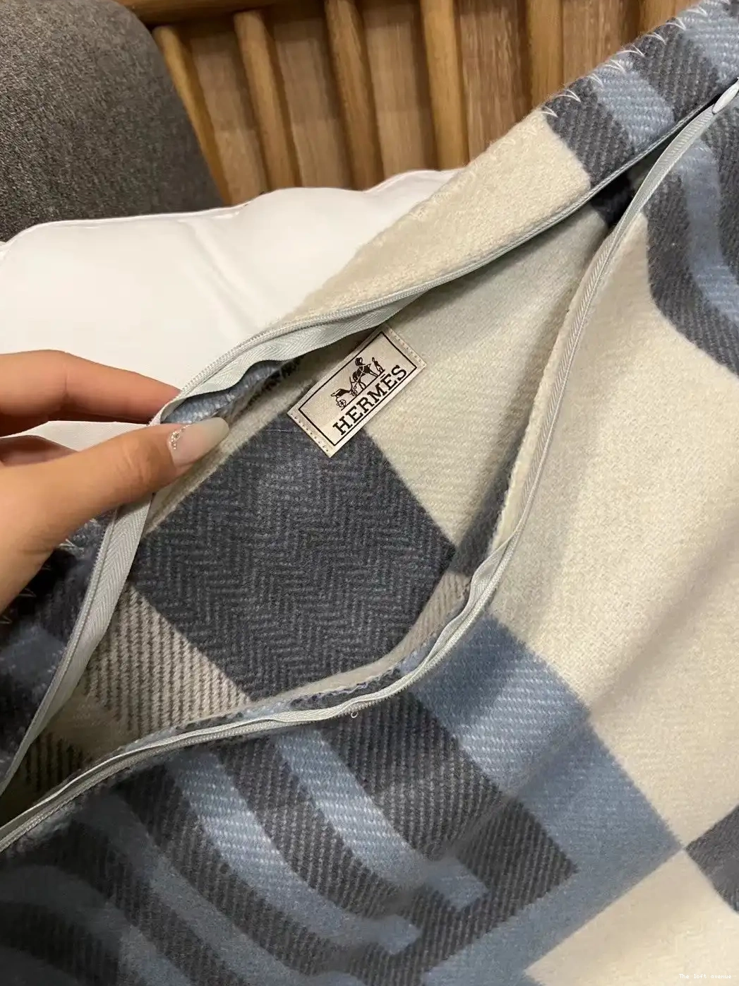 WOOL PILLOW HERMES THROW ITHAQUE 0519